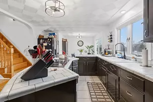 72 Rochambeau, New Bedford, MA 02745 - Photo 10