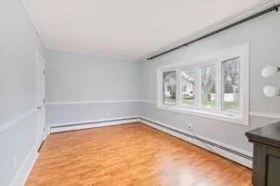 18 Sherman Pl, Woburn, MA 01801 - Photo 18