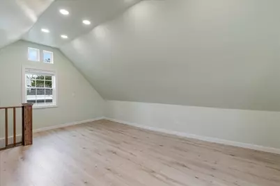 18 Sherman Pl, Woburn, MA 01801 - Photo 32