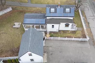 18 Sherman Pl, Woburn, MA 01801 - Photo 6
