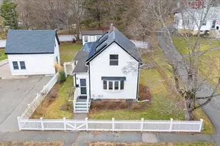 18 Sherman Pl, Woburn, MA 01801 - Photo 1