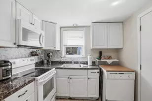 48 N Mill St, Holliston, MA 01746 - Photo 10