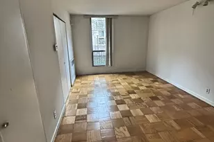 99 Pond Ave, Brookline, MA 02445 - Photo 4