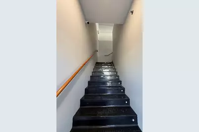 586 Pleasant #8, Watertown, MA 02472 - Photo 6