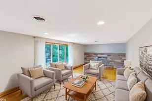 22 Starview Dr, Sudbury, MA 01776 - Photo 2