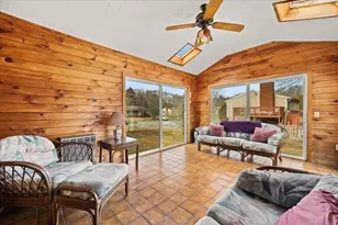 675 Wood St, Swansea, MA 02777 - Photo 16