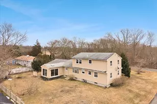 675 Wood St, Swansea, MA 02777 - Photo 4