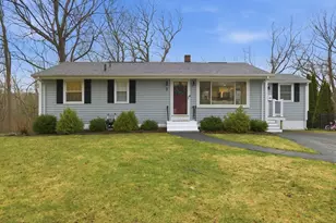 7 Paulette Dr, Danvers, MA 01923 - Photo 2