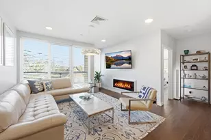 68 Los Angeles, Newton, MA 02458 - Photo 2