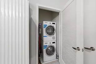 68 Los Angeles, Newton, MA 02458 - Photo 18