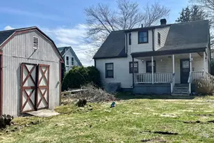 149 Lake St, Webster, MA 01570 - Photo 2