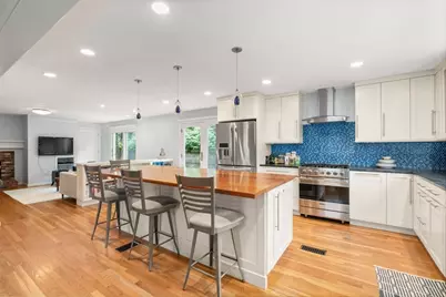 5 Derby St, Newton, MA 02465 - Photo 2