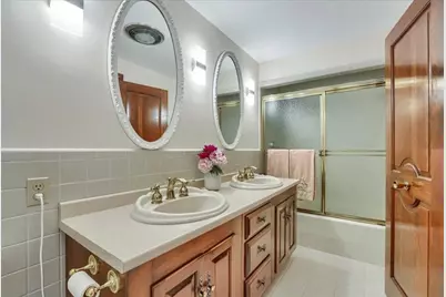 154 Summer St, Maynard, MA 01754 - Photo 24