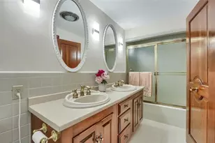 154 Summer St, Maynard, MA 01754 - Photo 24