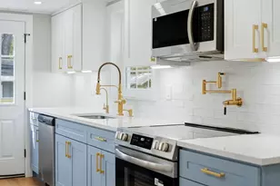 17 Hartford Ave W, Mendon, MA 01756 - Photo 8