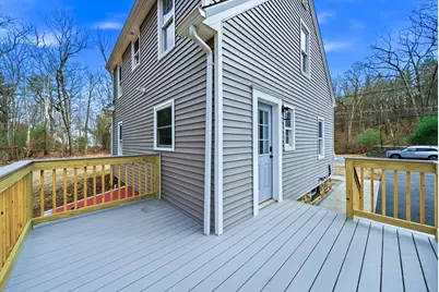 17 Hartford Ave W, Mendon, MA 01756 - Photo 28