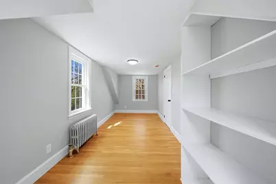 17 Hartford Ave W, Mendon, MA 01756 - Photo 22