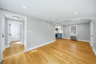 17 Hartford Ave W, Mendon, MA 01756 - Photo 2