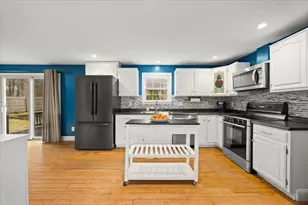 27 Goldenrod Ln, Yarmouth, MA 02675 - Photo 6