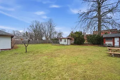 76 Hampden St, Springfield, MA 01151 - Photo 36