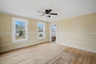 76 Hampden St, Springfield, MA 01151 - Photo 14