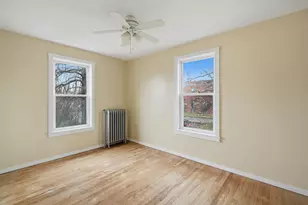 76 Hampden St, Springfield, MA 01151 - Photo 16