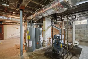 76 Hampden St, Springfield, MA 01151 - Photo 32