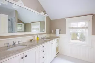 34 Pilgrim Rd, Newton, MA 02468 - Photo 18