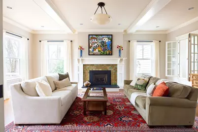 34 Pilgrim Rd, Newton, MA 02468 - Photo 4