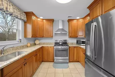 221 High St, Canton, MA 02021 - Photo 18