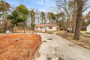 172 Fisher Rd, Dartmouth, MA 02747 - Photo 4