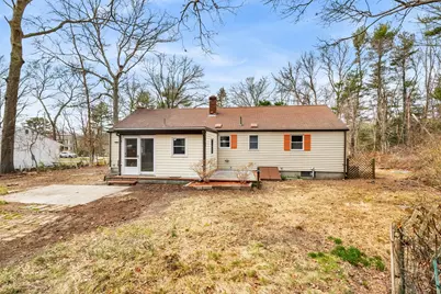 172 Fisher Rd, Dartmouth, MA 02747 - Photo 8