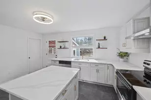 24 Jaeger Dr, Westfield, MA 01085 - Photo 8