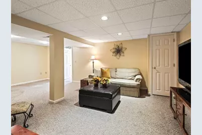 157 Wildwood Ave, Springfield, MA 01118 - Photo 26