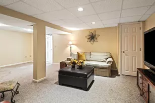 157 Wildwood Ave, Springfield, MA 01118 - Photo 26