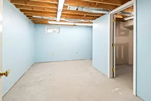 157 Wildwood Ave, Springfield, MA 01118 - Photo 28