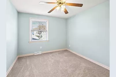 157 Wildwood Ave, Springfield, MA 01118 - Photo 20