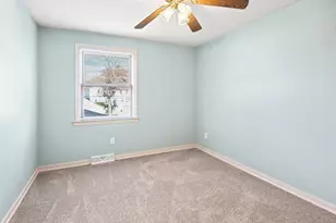 157 Wildwood Ave, Springfield, MA 01118 - Photo 20