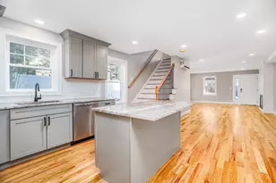 29 Milton St, Fitchburg, MA 01420 - Photo 8