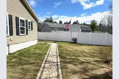 105 Opal Ln, Gardner, MA 01440 - Photo 6