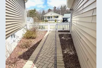 105 Opal Ln, Gardner, MA 01440 - Photo 8