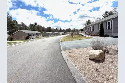 105 Opal Ln, Gardner, MA 01440 - Photo 4