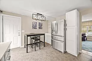 131 West St, Mansfield, MA 02048 - Photo 8