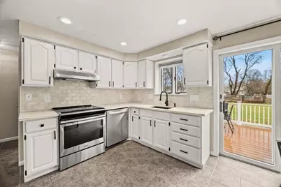 131 West St #131, Mansfield, MA 02048 - Photo 6