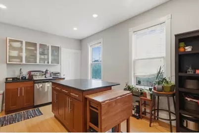 26 Chestnut Ave #1, Boston, MA 02130 - Photo 4