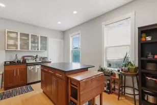 26 Chestnut Ave, Boston, MA 02130 - Photo 4