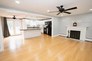 562 Tremont St, Taunton, MA 02780 - Photo 12