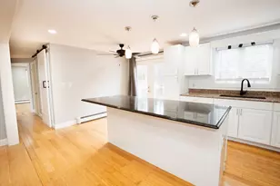 562 Tremont St, Taunton, MA 02780 - Photo 10