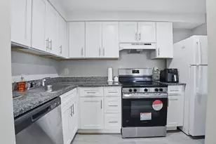 180 Main St, Bridgewater, MA 02324 - Photo 10