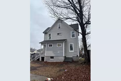 27 Chester St, Springfield, MA 01105 - Photo 4